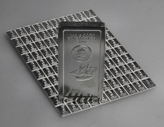 Cook Islands 100 Münzbarren auf 100 x 1g Münztafel Silber CombiCoin